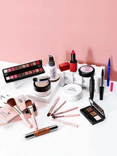 數(shù)字化時(shí)代下計(jì)算機(jī)在化妝品行業(yè)中的應(yīng)用與影響